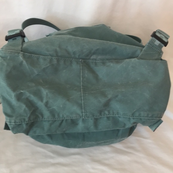 Fjallraven Kanken backpack, green, checker straps - Picture 13 of 13